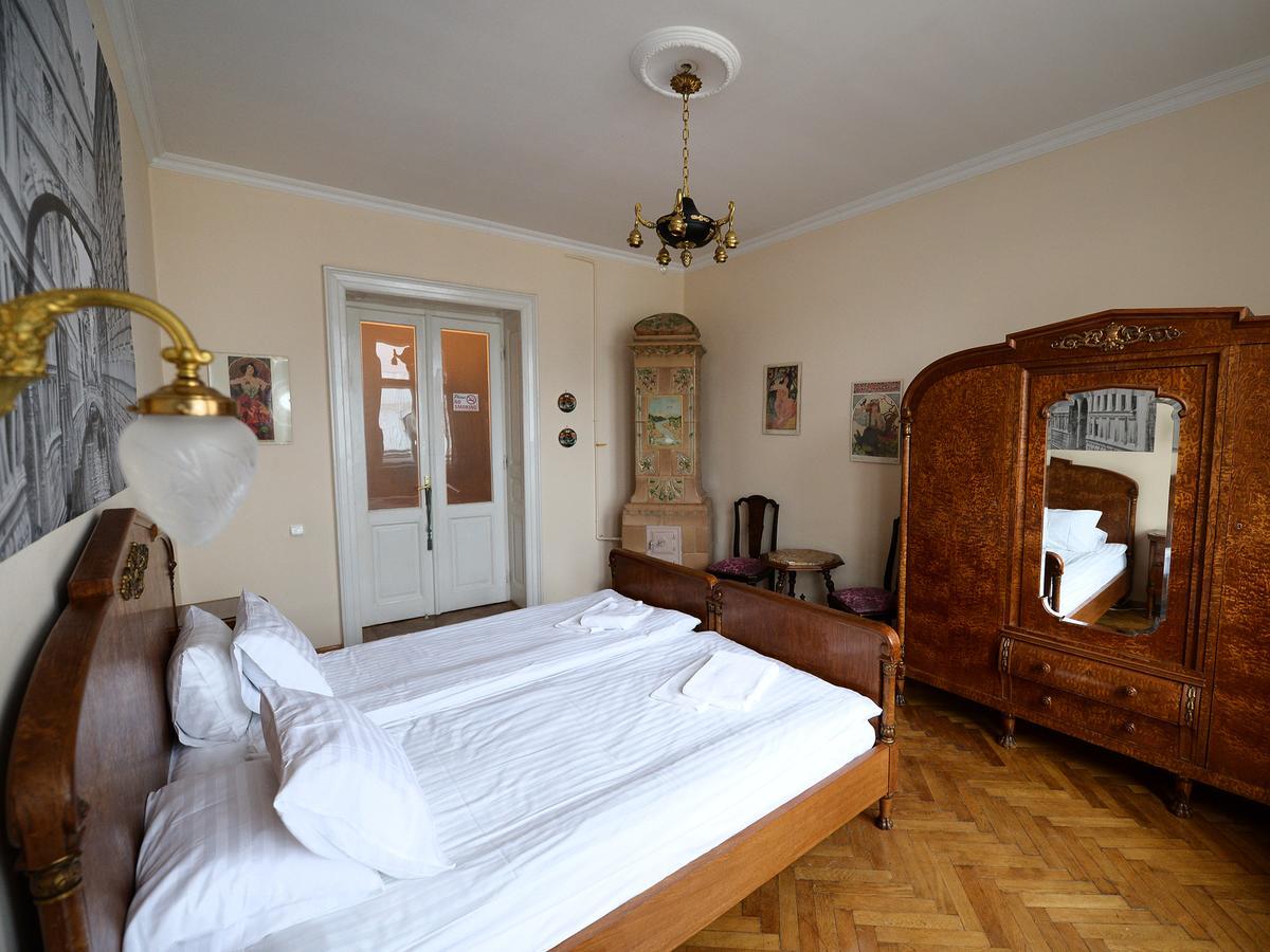 The Historical Family Nest In City Centre Львов Экстерьер фото