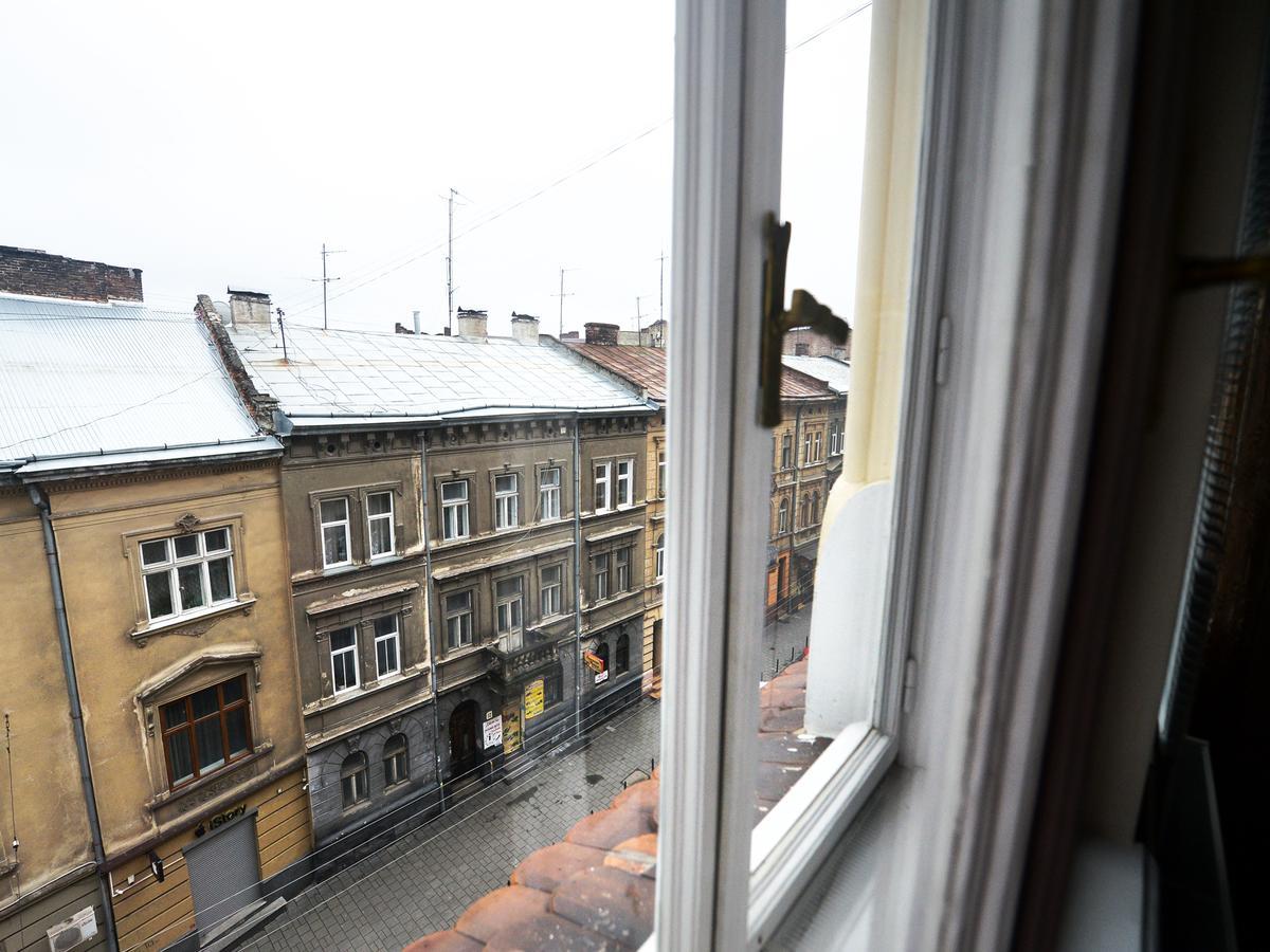 The Historical Family Nest In City Centre Львов Экстерьер фото